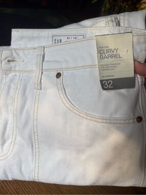 GAP Curvy Barrel High-Rise Jeans — White